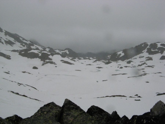 Vue depuis le col de Bastanet, sous la pluie. Vue depuis le col de Bastanet, sous la pluie.